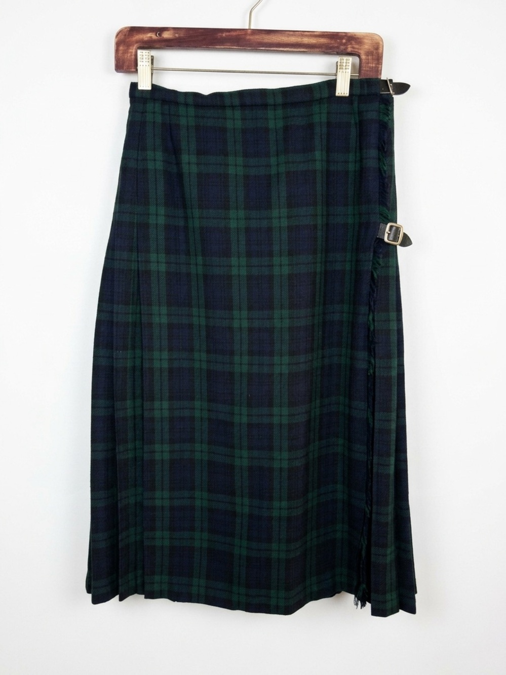 Kaufman’s black watch tartan wool kilt made in Scotland vintage pleated skirt